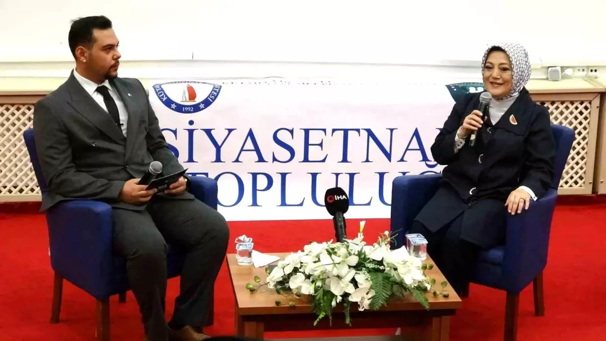 Kütahya'da 'Siyasette Kadın' Paneli
