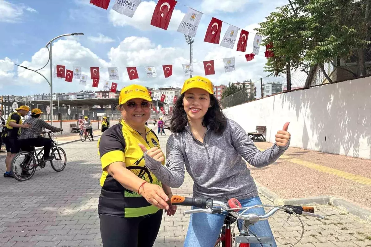Tarsus'ta Kadınlara Bisiklet Eğitimi