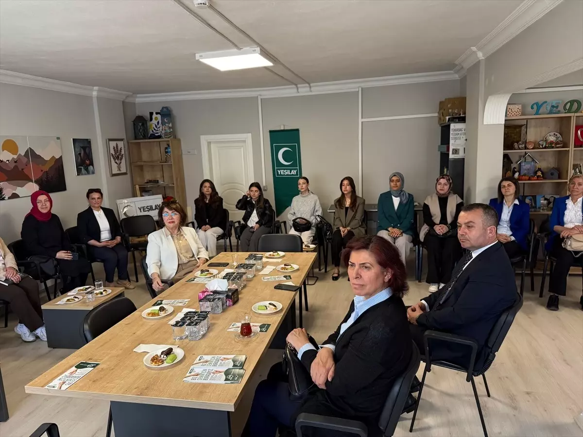 YEDAM Bağımlılıkla Mücadele Hizmetlerini Tanıttı