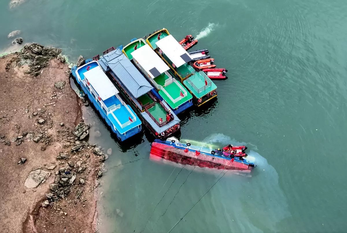 Çin'de tekne kazası: 9 ölü, 70 yaralı