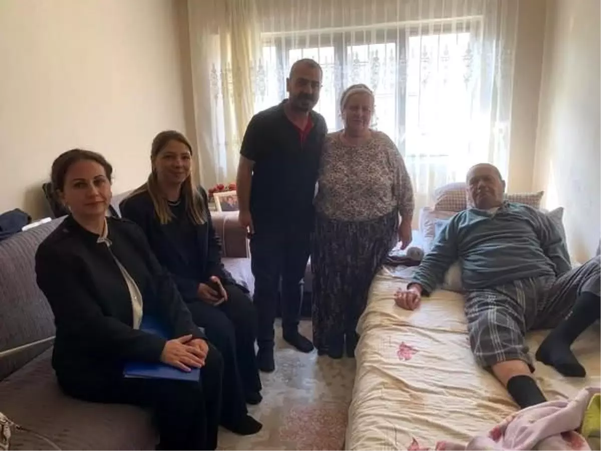 Germencik Belediyesi'nden Engelli Bireye Hasta Yatağı Yardımı