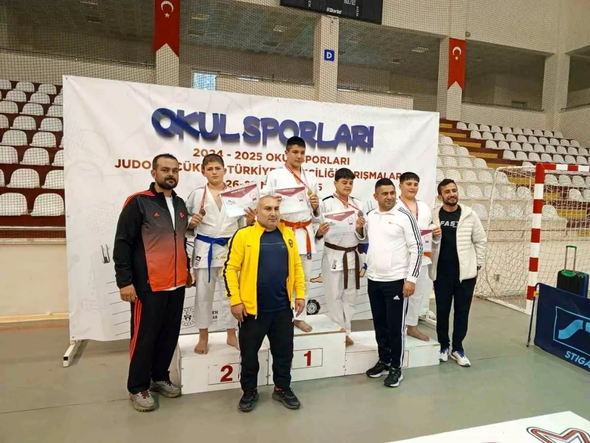 Bilecikli Genç Judo Sporcusu İkincilik Elde Etti