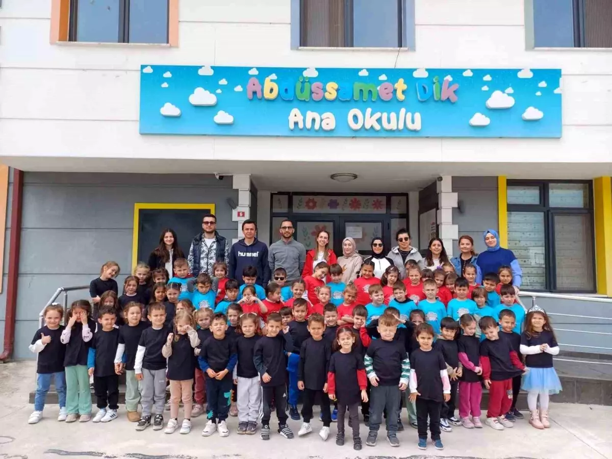 Düzce'de Minik Atletizm Etkinliği