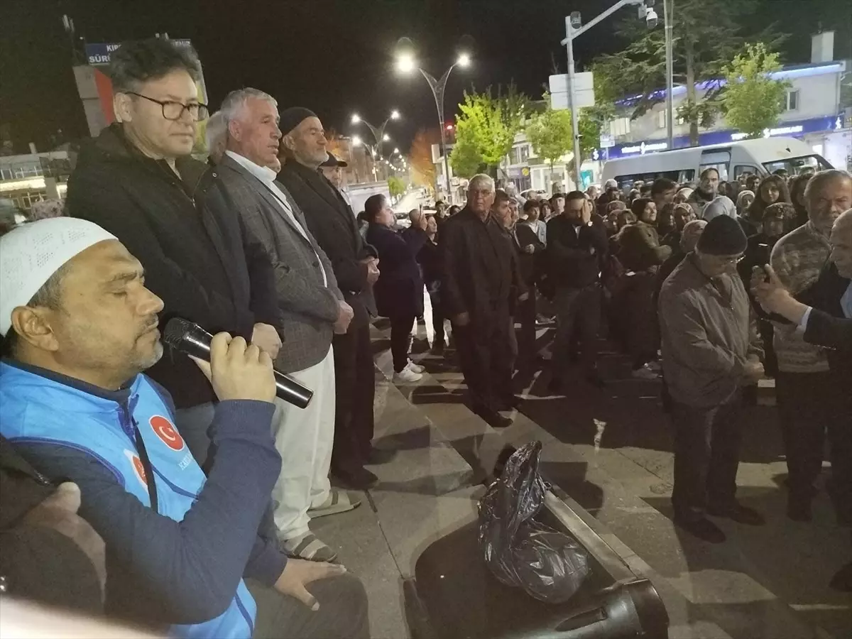 Kırşehir'den Hac Adayları Uğurlandı