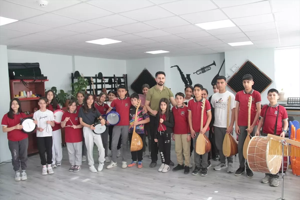 Erzincan'da Müzik Sınıflarıyla Geleceğe Sanatla Hazırlanıyor