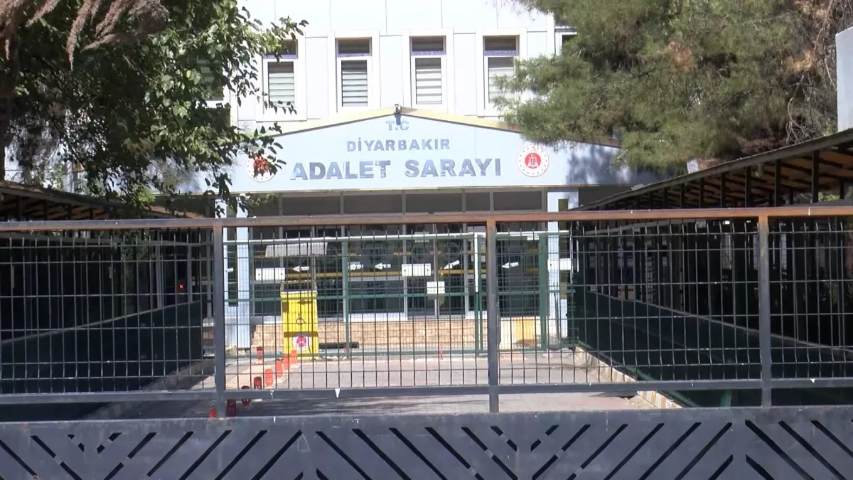 Diyarbakır'da Silahlı Kavga: İki Kişi Tutuklandı