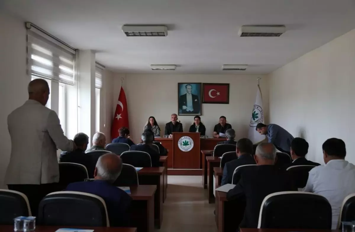 Sırrı Süreyya Önder'in Adı Caddeye Veriliyor