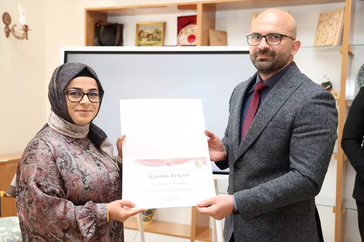 Yozgat'ta eğitimlerini tamamlayan şehit yakınları ve gazilere belgeleri verildi