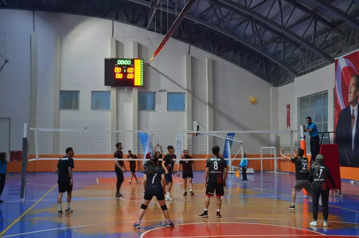 Bulanık'ta Voleybol Turnuvası Finali