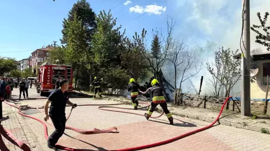 Bolu'da Yangın: Yabancı Uyruklu Vatandaşların Evi Küle Döndü