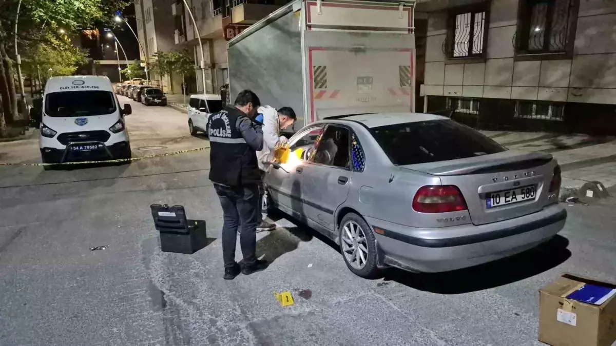 Sultangazi'de Düğün Çıkışı Silahlı Saldırı