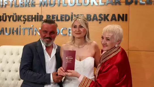 Antalya'da Çiftlerden 05.05.2025 Yoğunluğu