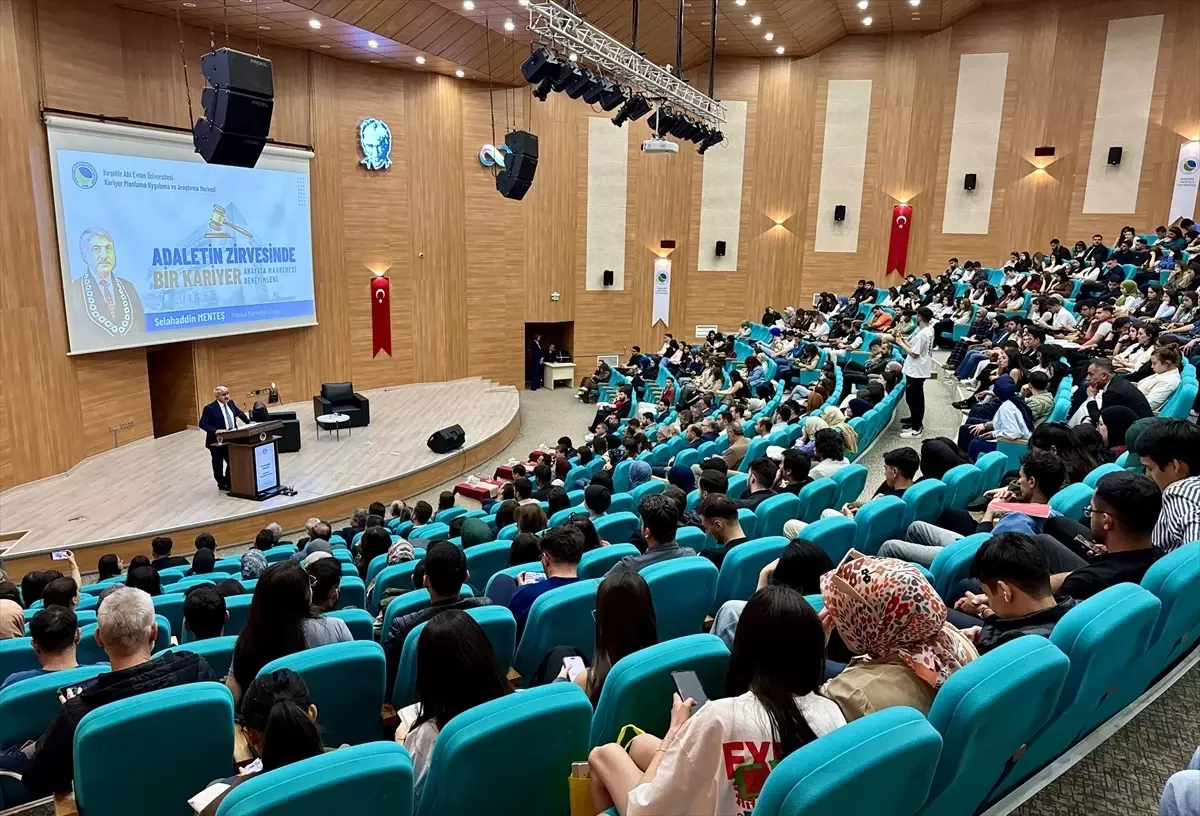 Adalet ve Kariyer Konferansı Kırşehir'de