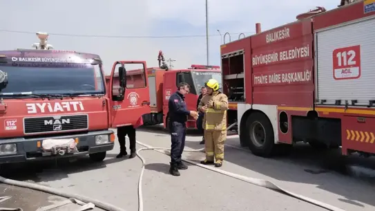 Ayvalık'ta Kereste Deposunda Yangın