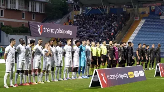 Kasımpaşa - Trabzonspor Maçı Başladı