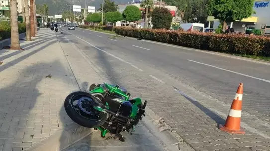 Marmaris'te Motosiklet Çarpması: 12 Yaşındaki Çocuk Hayatını Kaybetti