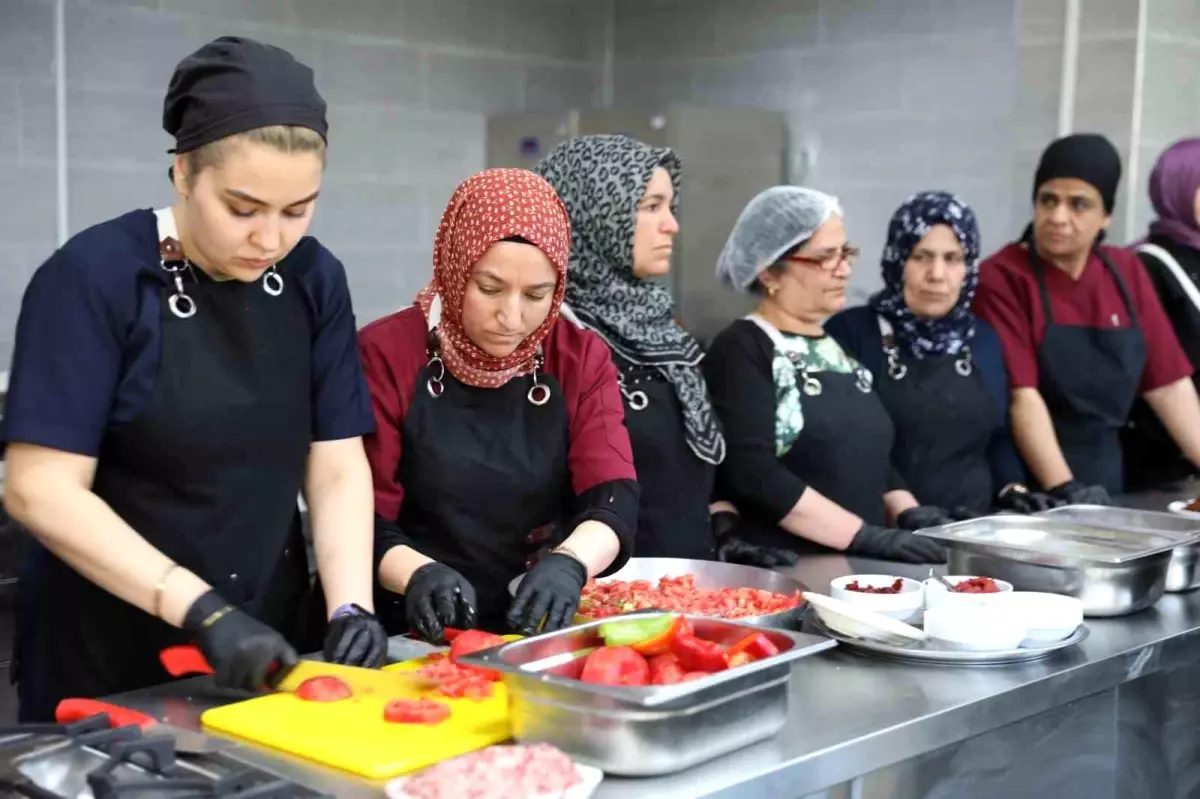 Siverek'te Kadınlara Yönelik Gastronomi ve Girişimcilik Merkezi Açıldı