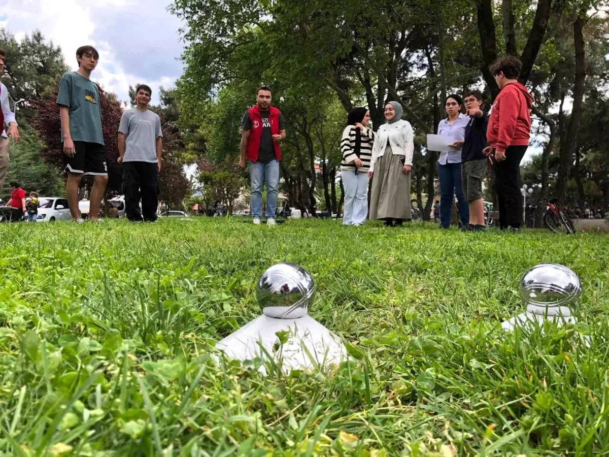 Menteşe'de Gençler Bocce İle Buluşuyor