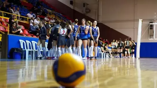 Yıldız Kızlar Voleybol Yarışması Isparta'da Başladı