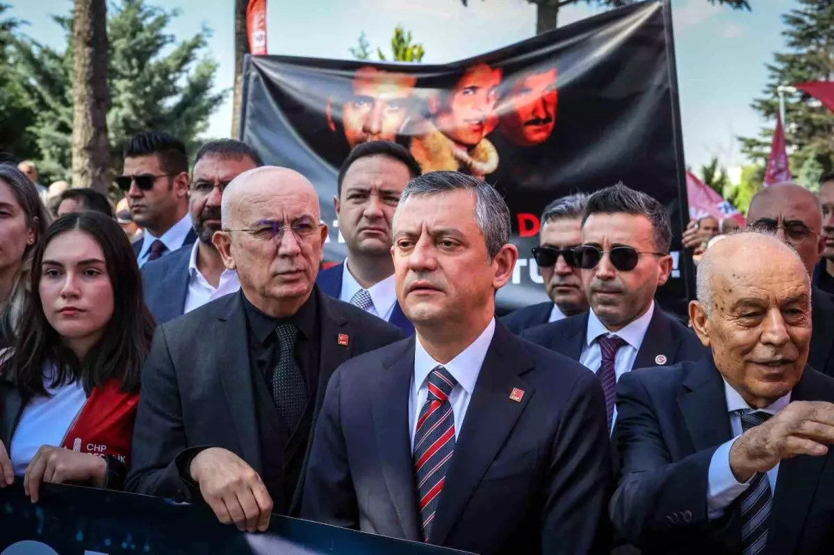Özel'den Deniz Gezmiş anması