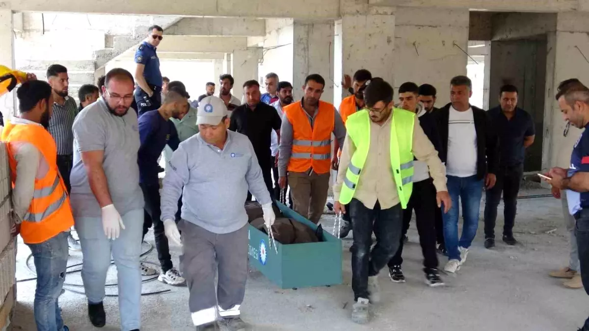 Antalya'da İnşaatta İş Kazası: Genç İşçi Hayatını Kaybetti
