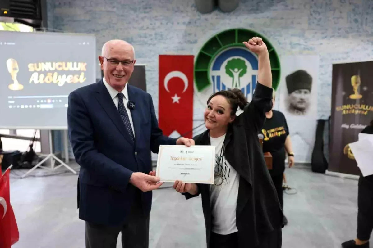 Odunpazarı Belediyesi'nin Sunuculuk Atölyesi Mezuniyet Töreni Gerçekleştirildi