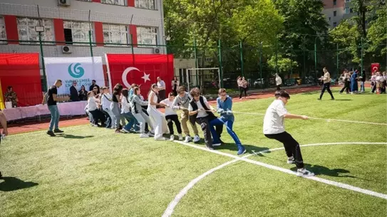 Romanya'da Türkçe Öğrenen Öğrencilere Piknik