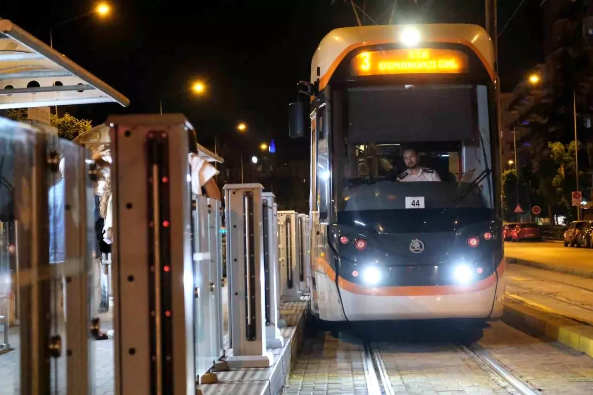 Eskişehir'de Gece Seferleri 222 Bin Yolcu Taşıdı