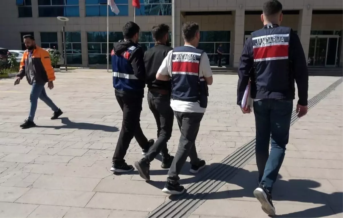 PKK/YPG Üyesi Kilis'te Yakalandı