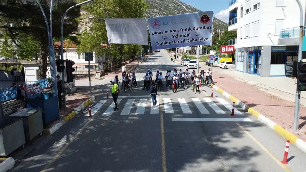Akseki'de Trafik Haftası Etkinliği