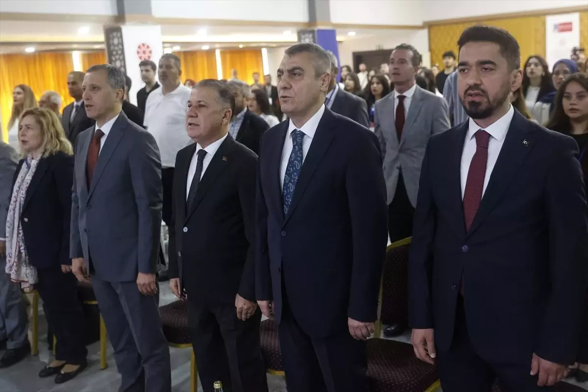 Mersin'de "Dezenformasyon ve Korunma Yolları Mersin Çalıştayı" yapıldı