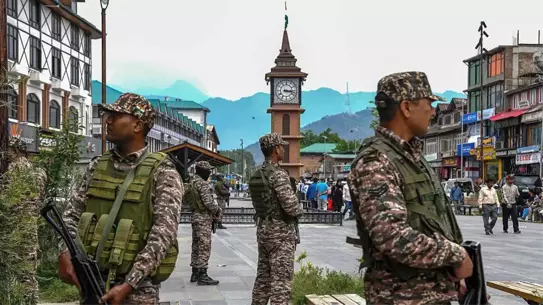 Hindistan'dan Pakistan'a Füze Saldırısı