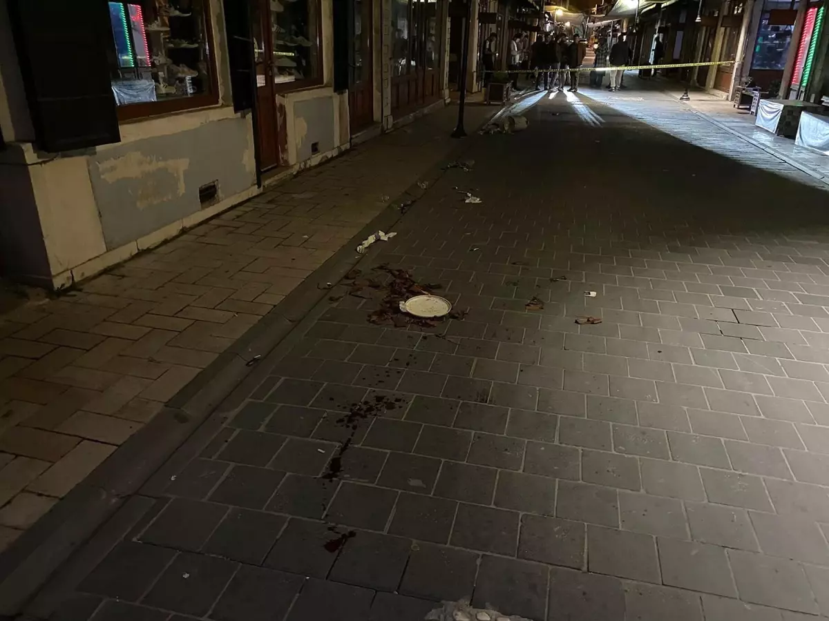 Kula'da Bıçaklı Kavga: 1 Ağır Yaralı
