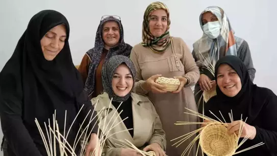 Kanser Hastası Kadınlar, Rattan Kursu ile Umutlarını Tasarlıyor