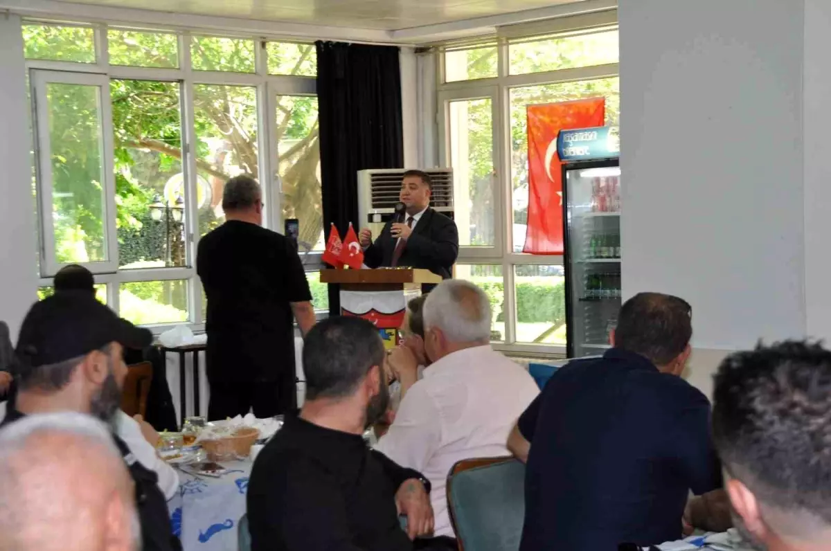 İzmir'de Taksicilerin Sorunlarına Çözüm Toplantıları Devam Ediyor