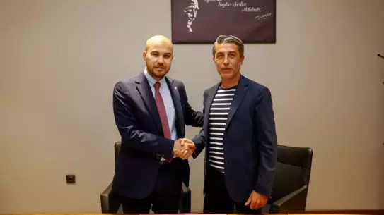 Uşakspor'da Yeni Yapılanma: Mahmut Karıklar Sportif Direktör Oldu