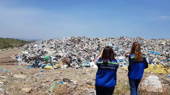İzmir'e Vahşi Depolama Cezası