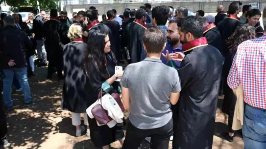 Diyarbakır'da Avukata Saldırı Protesto Edildi