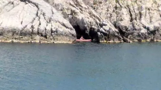 Yasaklı Adada Gezen Rus Turist