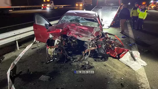 Otoyol Kazasında 4 Kişi Hayatını Kaybetti
