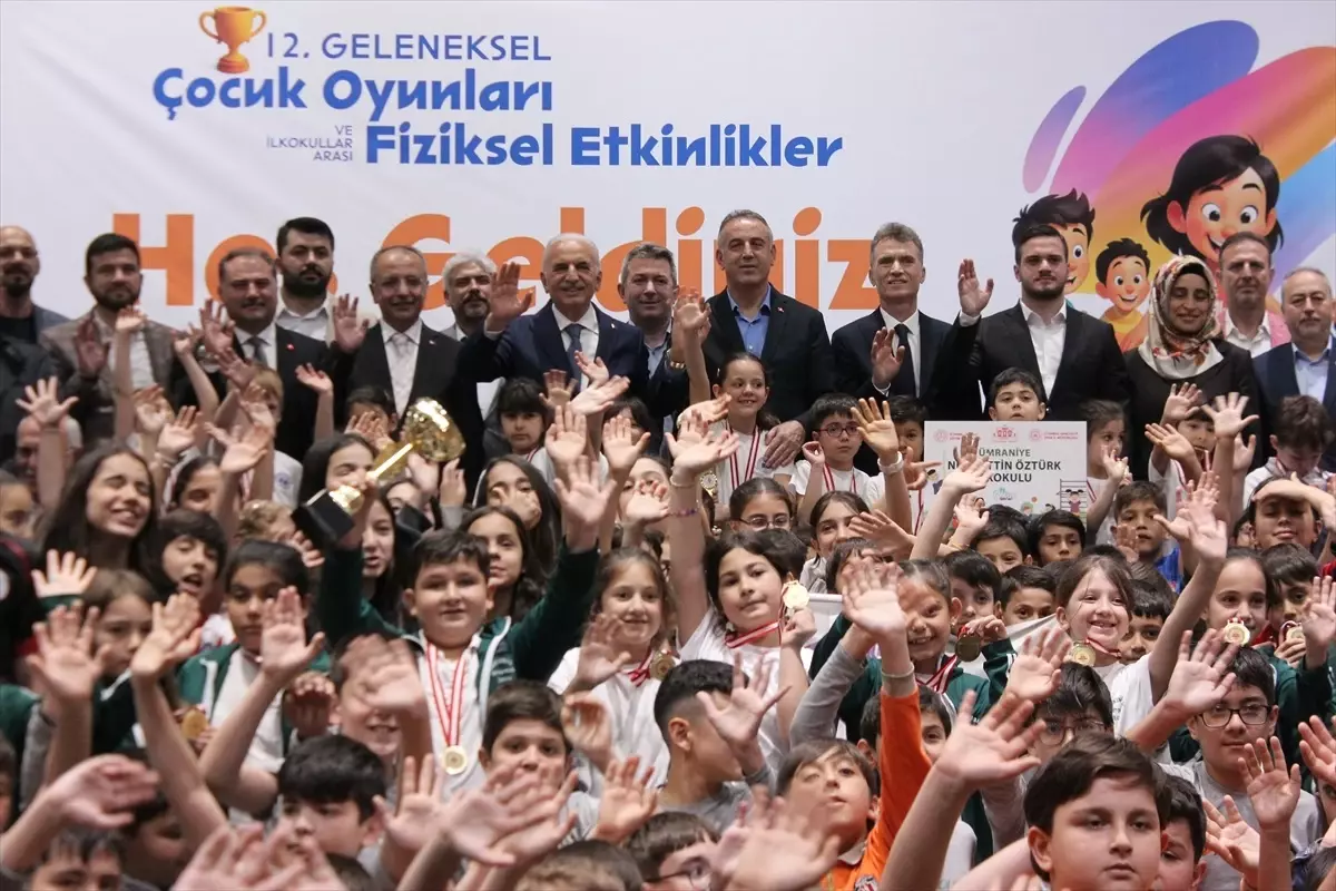 Çocuk Oyunları'nda Ödül Töreni