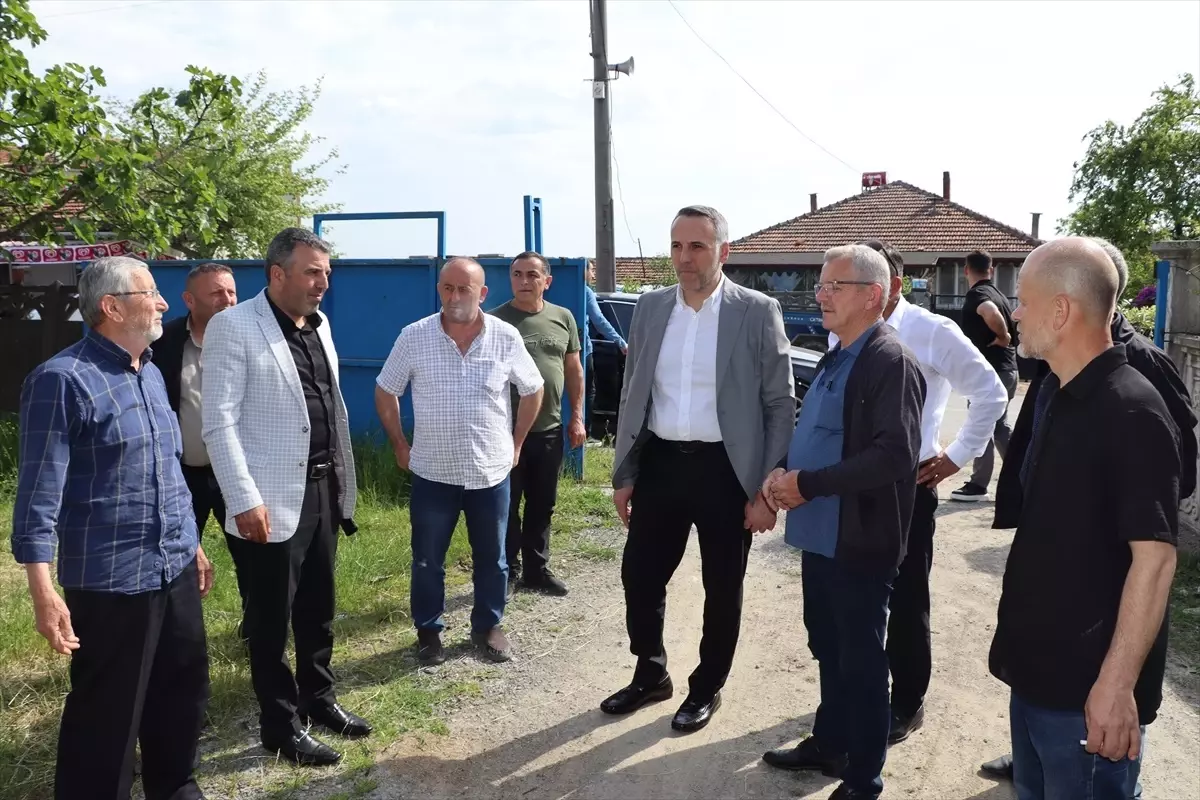 Yunus Tever Ferizli'de Esnaf ve Vatandaşlarla Buluştu