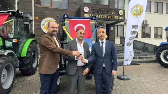Tosya'da Çiftçilere Faizsiz Traktör Desteği