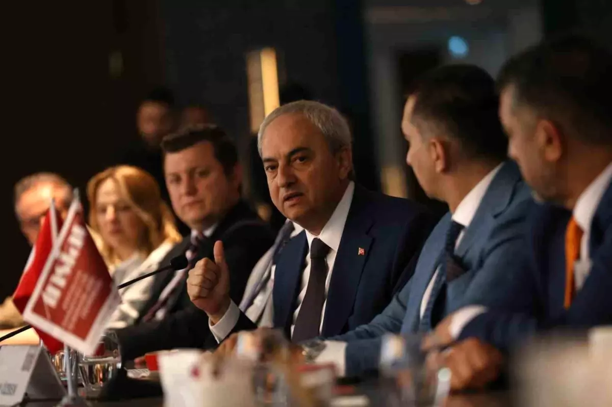 Başkan Kocagöz'den iş insanlarına 'Kepez'i birlikte yönetelim' çağrısı