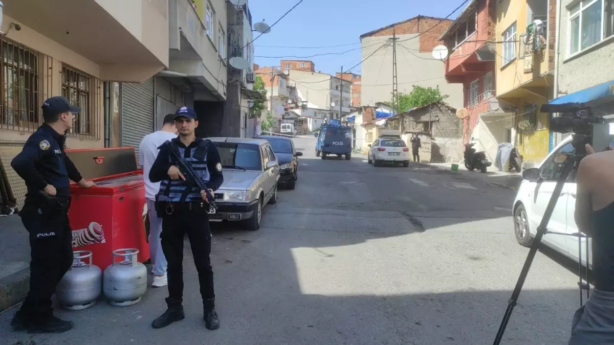Beyoğlu'nda Şüpheli Paket Alarmı