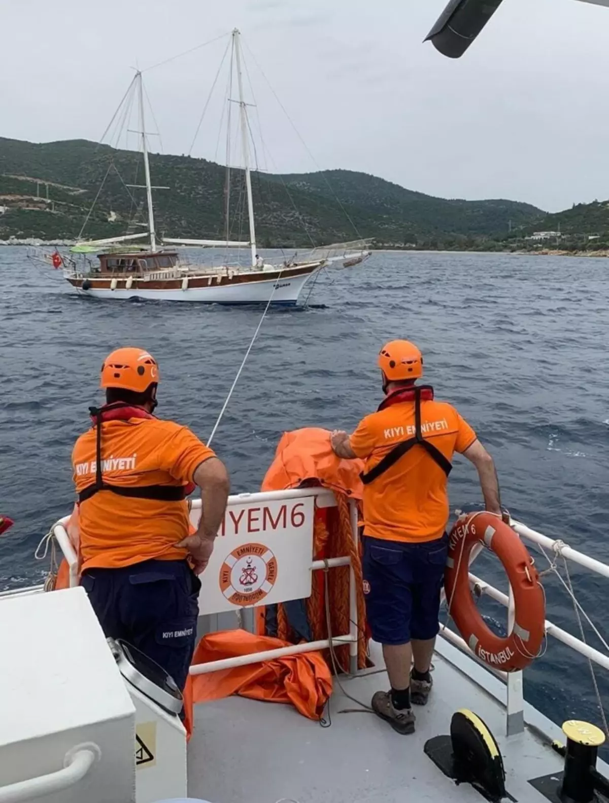 Bodrum'da Suyun İçinde Tekne Kurtarıldı