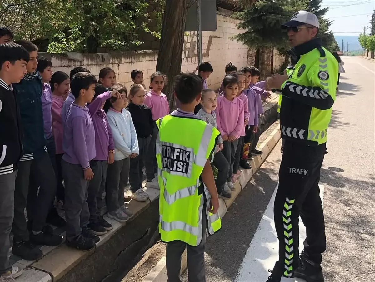 Trafik Haftası'nda Kaymakam Tiyek'ten Uyarılar