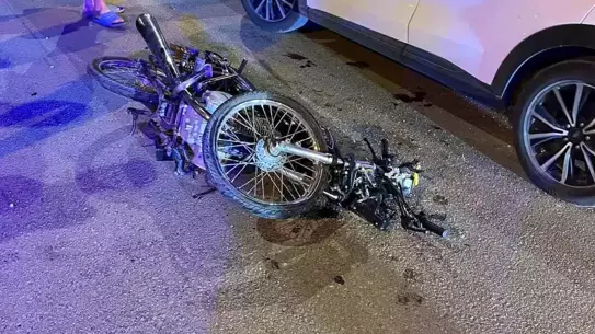Hatay'da Motosiklet Otomobille Çarpıştı: 2 Yaralı
