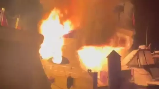 Tuzla'da Tekne Yangını