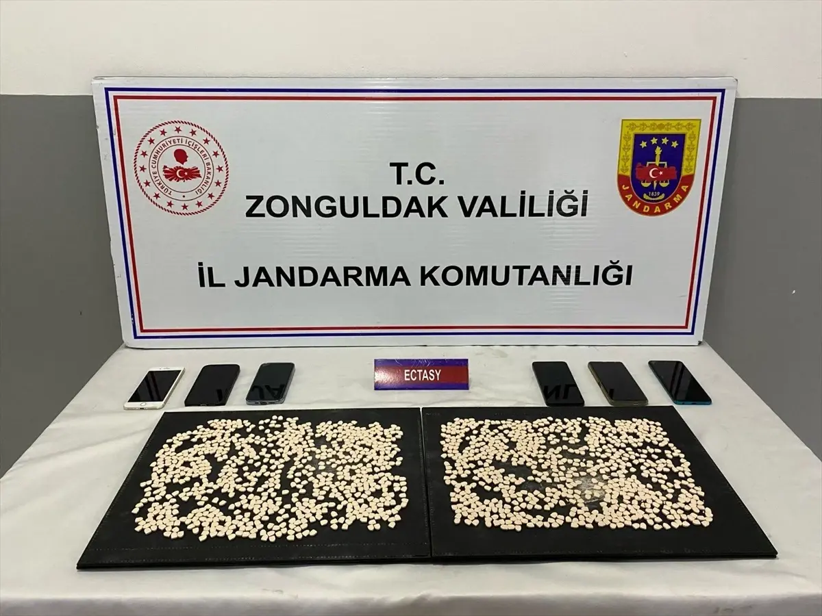 Uyuşturucu Operasyonunda 4 Tutuklama